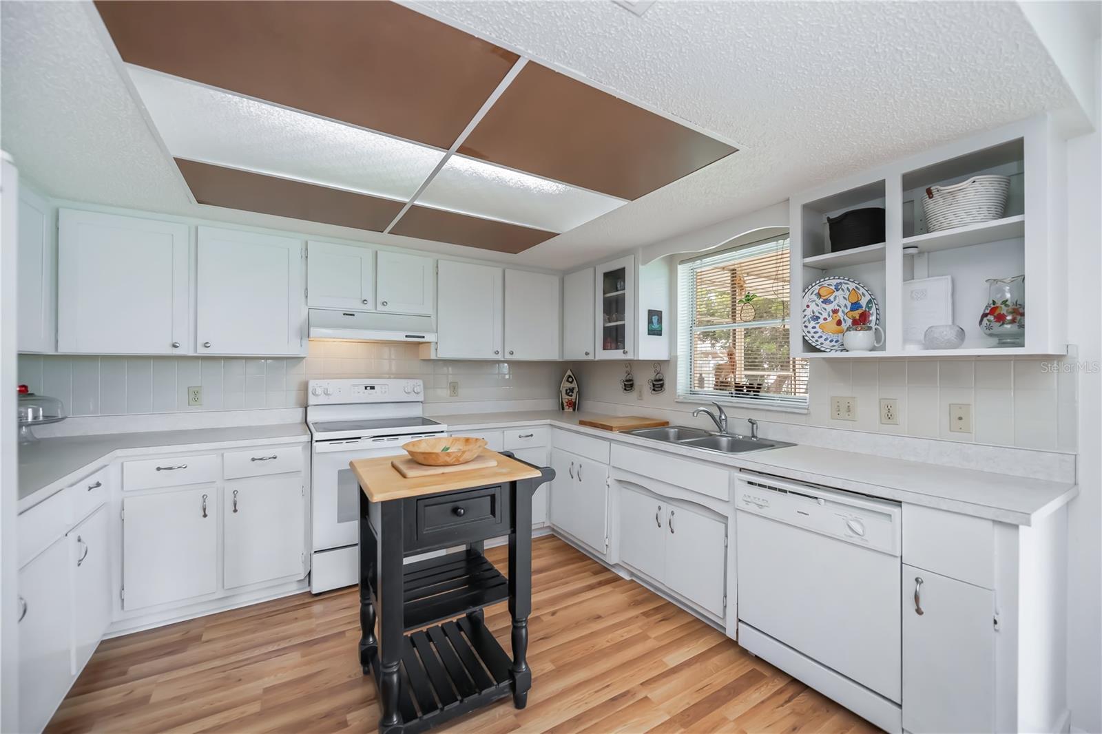 Image 19 of 59 For 1311 Washington Drive