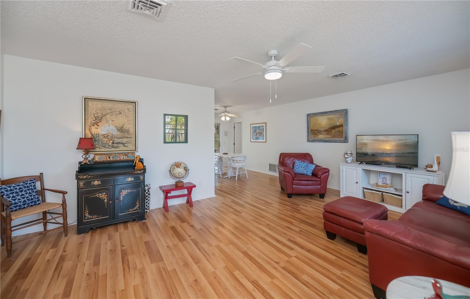 Image 9 of 59 For 1311 Washington Drive