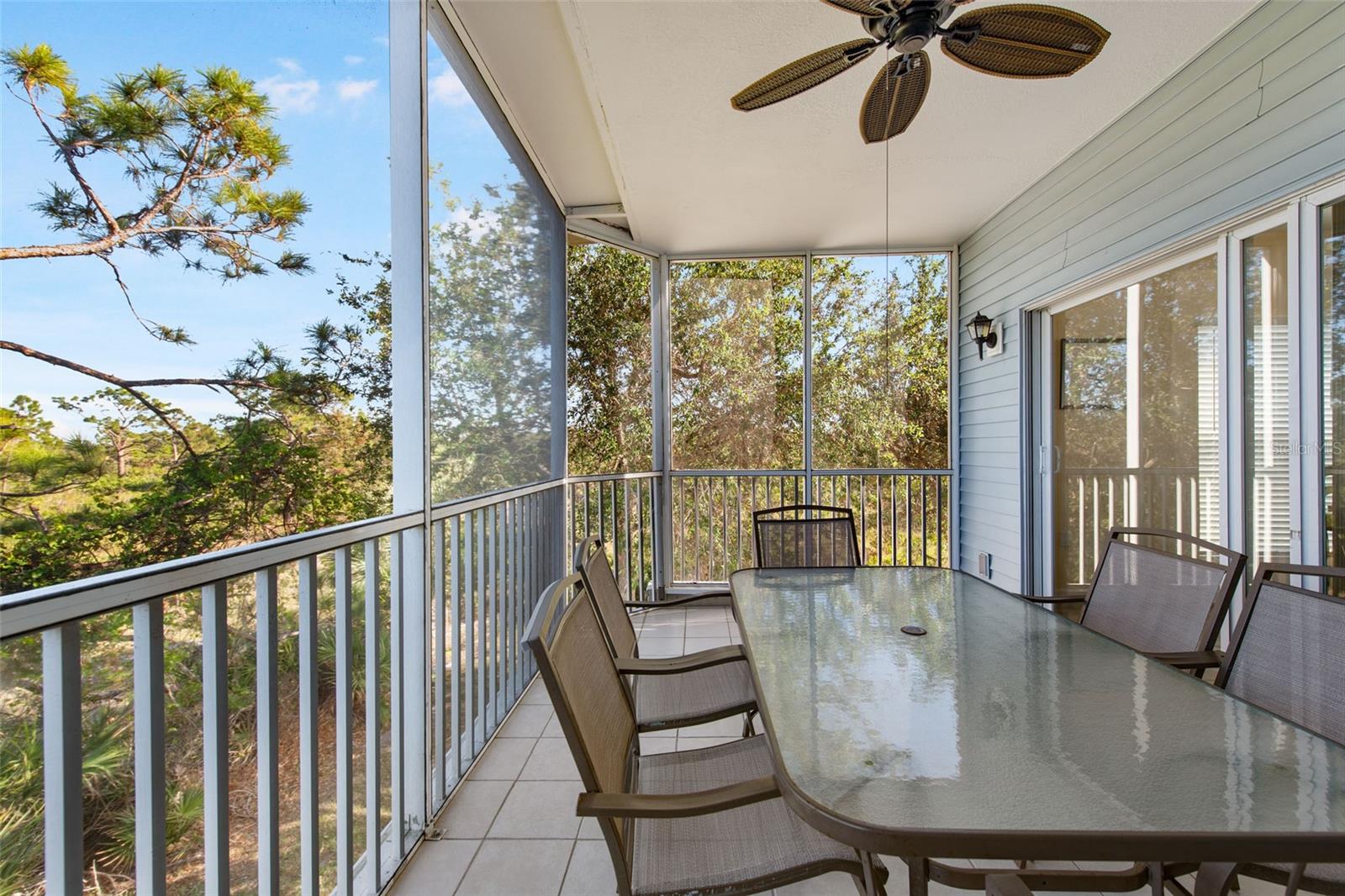 Image 30 of 94 For 3917 Cape Haze Dr  601