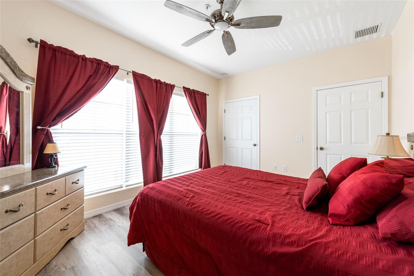 Image 41 of 94 For 3917 Cape Haze Dr  601