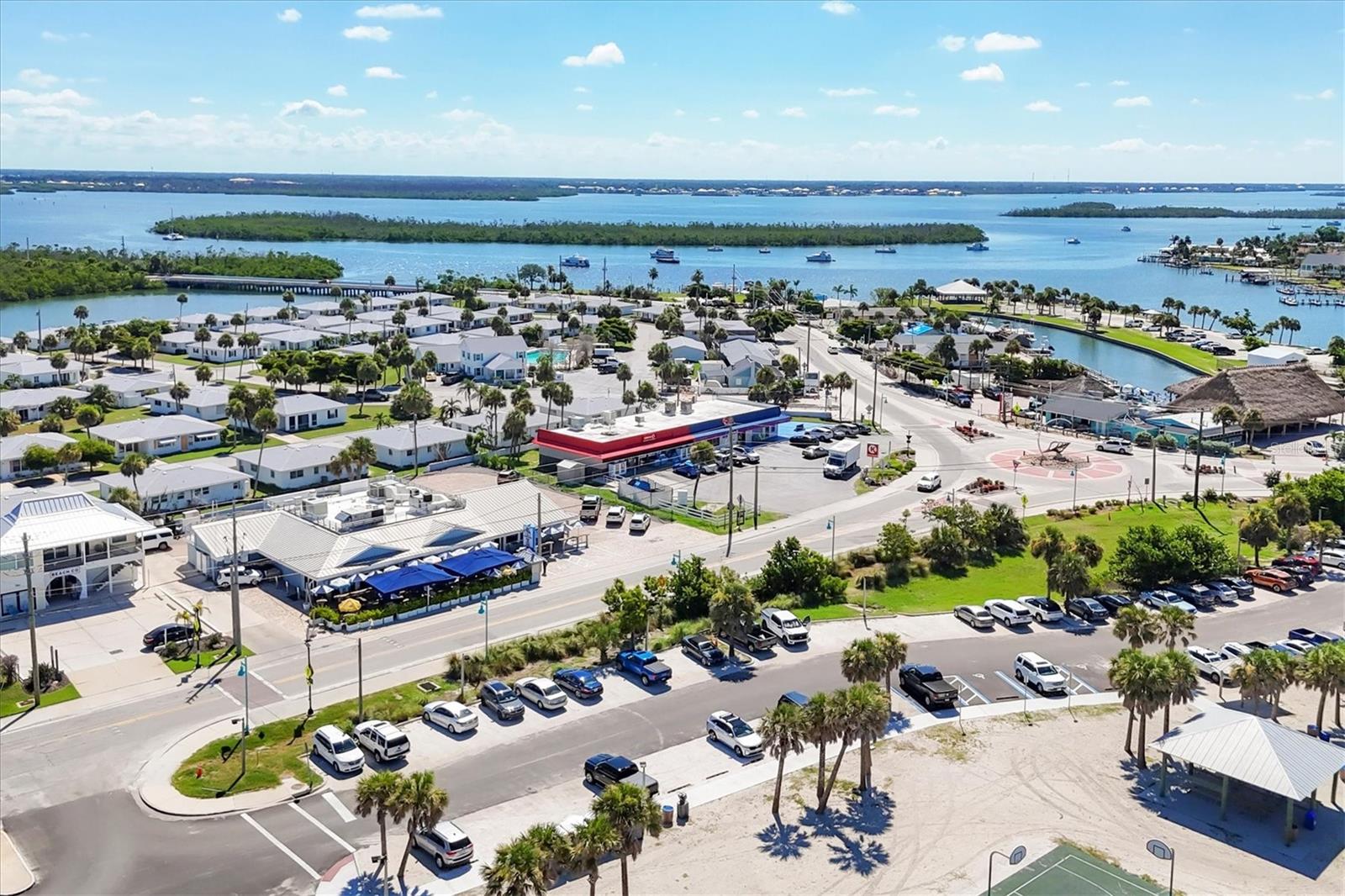 Image 57 of 94 For 3917 Cape Haze Dr  601