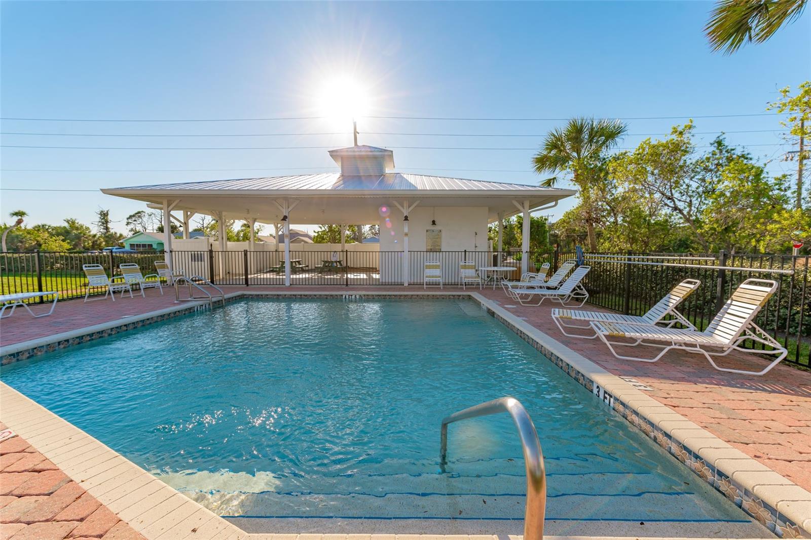 Image 8 of 94 For 3917 Cape Haze Dr  601