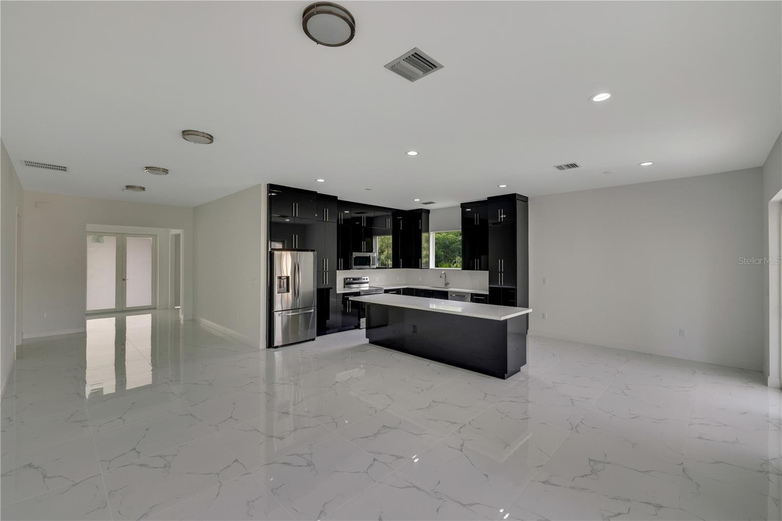 Image 10 of 45 For 118 Green Pine Park