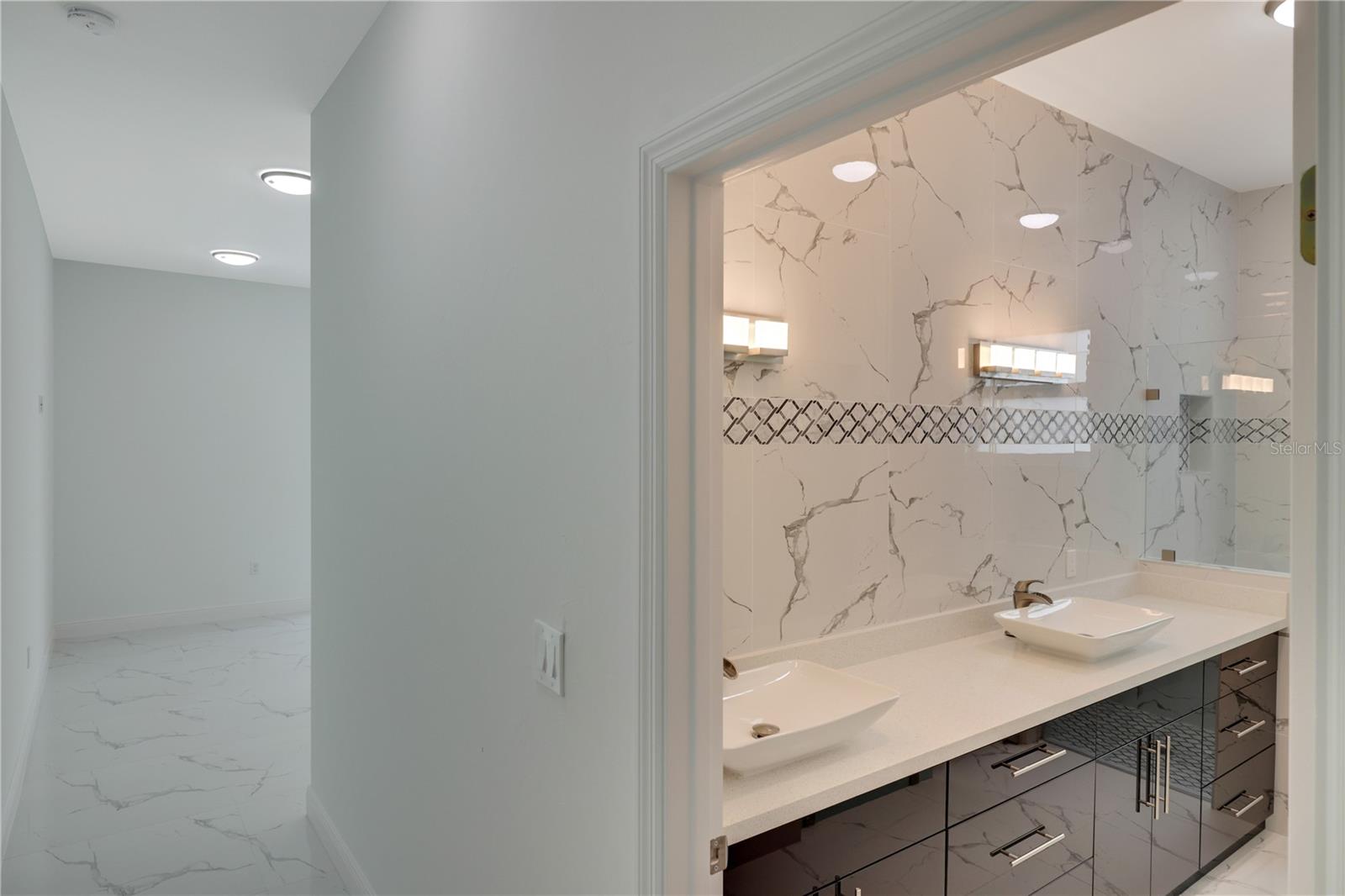 Image 18 of 45 For 118 Green Pine Park