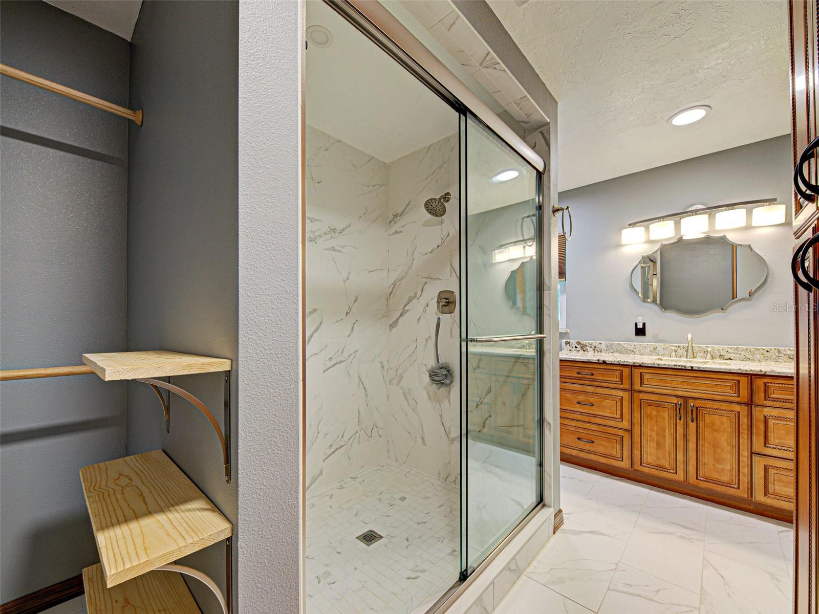 Image 19 of 41 For 7 Old Trail Road