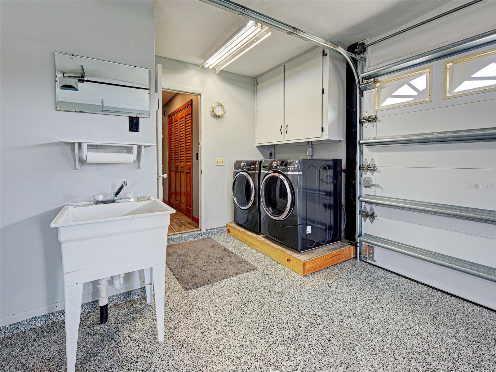 Image 29 of 41 For 7 Old Trail Road