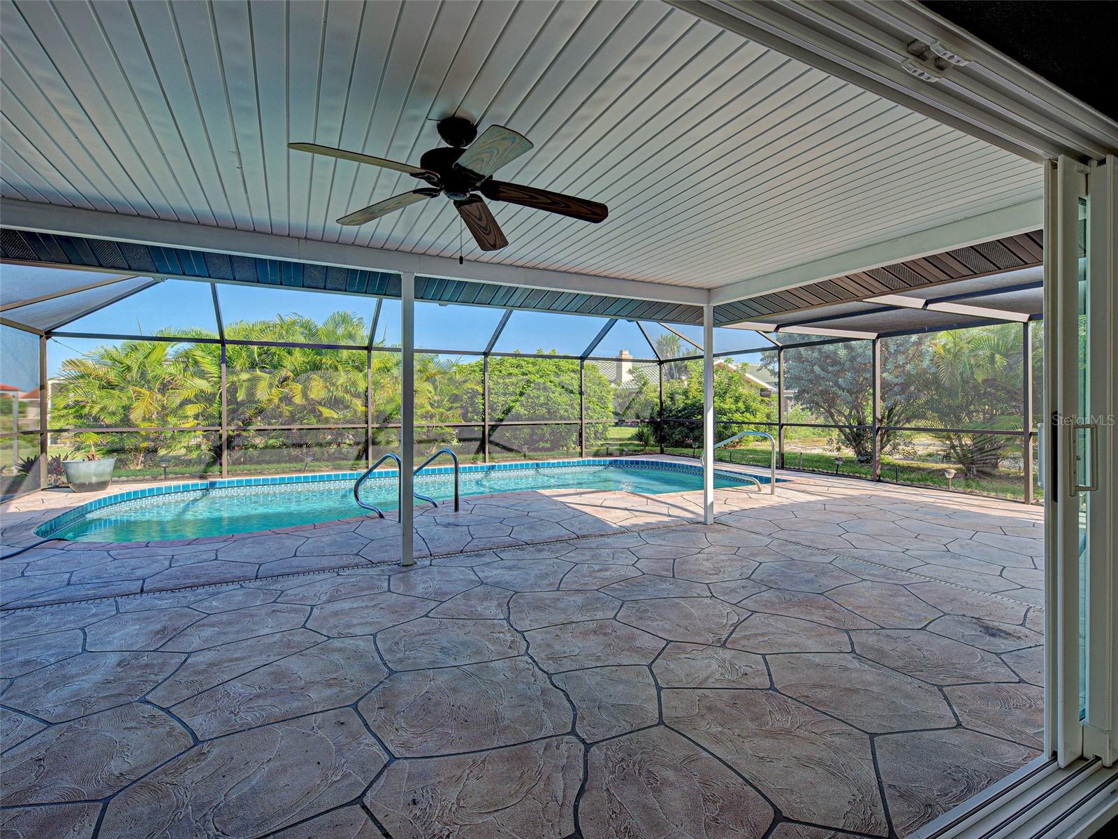 Image 31 of 41 For 7 Old Trail Road