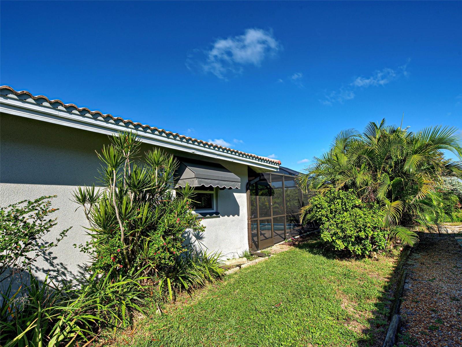 Image 38 of 41 For 7 Old Trail Road