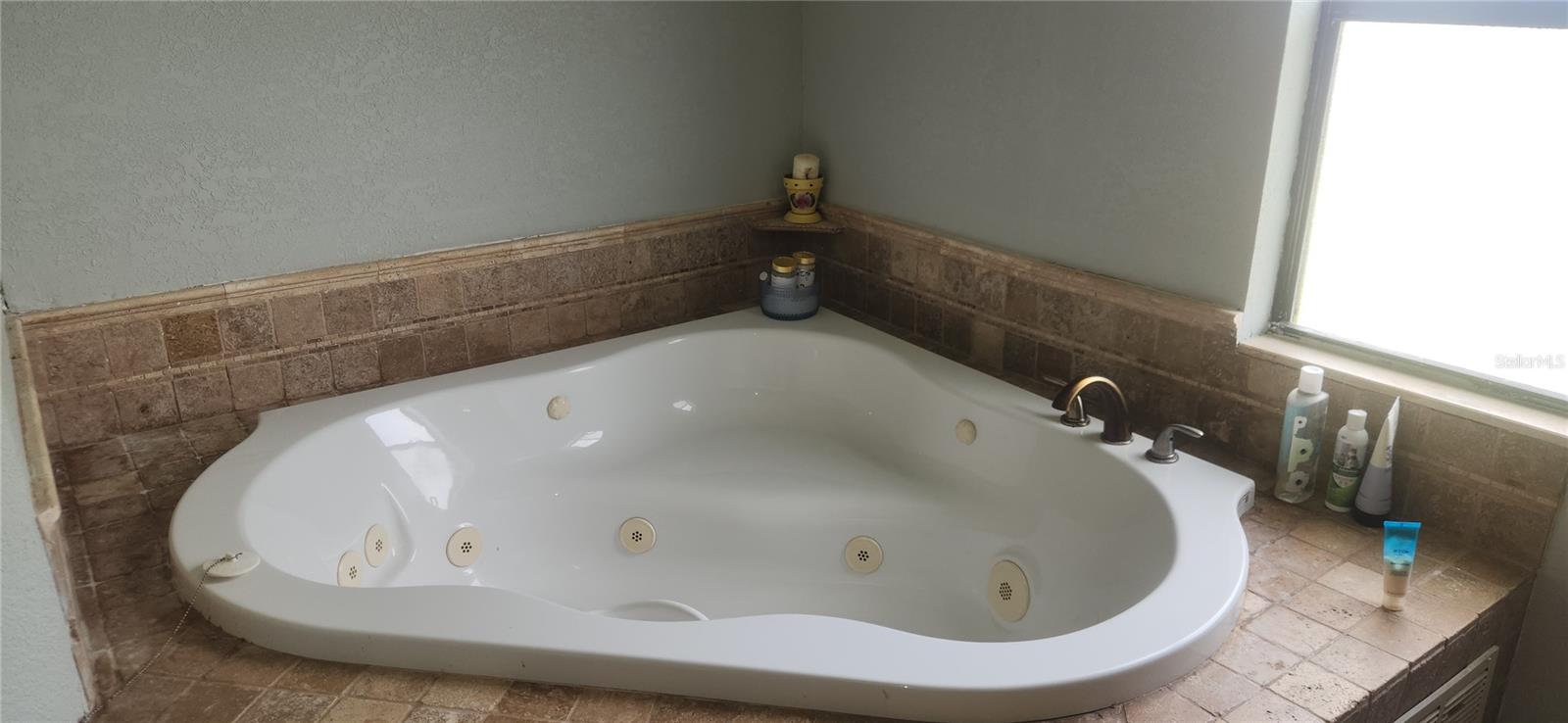 Image 19 of 26 For 6219 Coliseum Boulevard