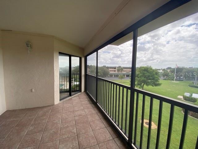 Image 12 of 14 For 601 Shreve Street 64c