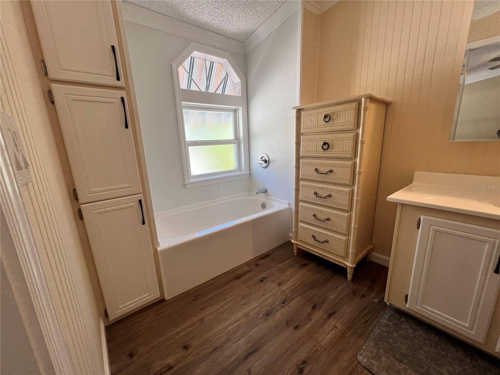 Image 18 of 61 For 2233 Brookwood Drive
