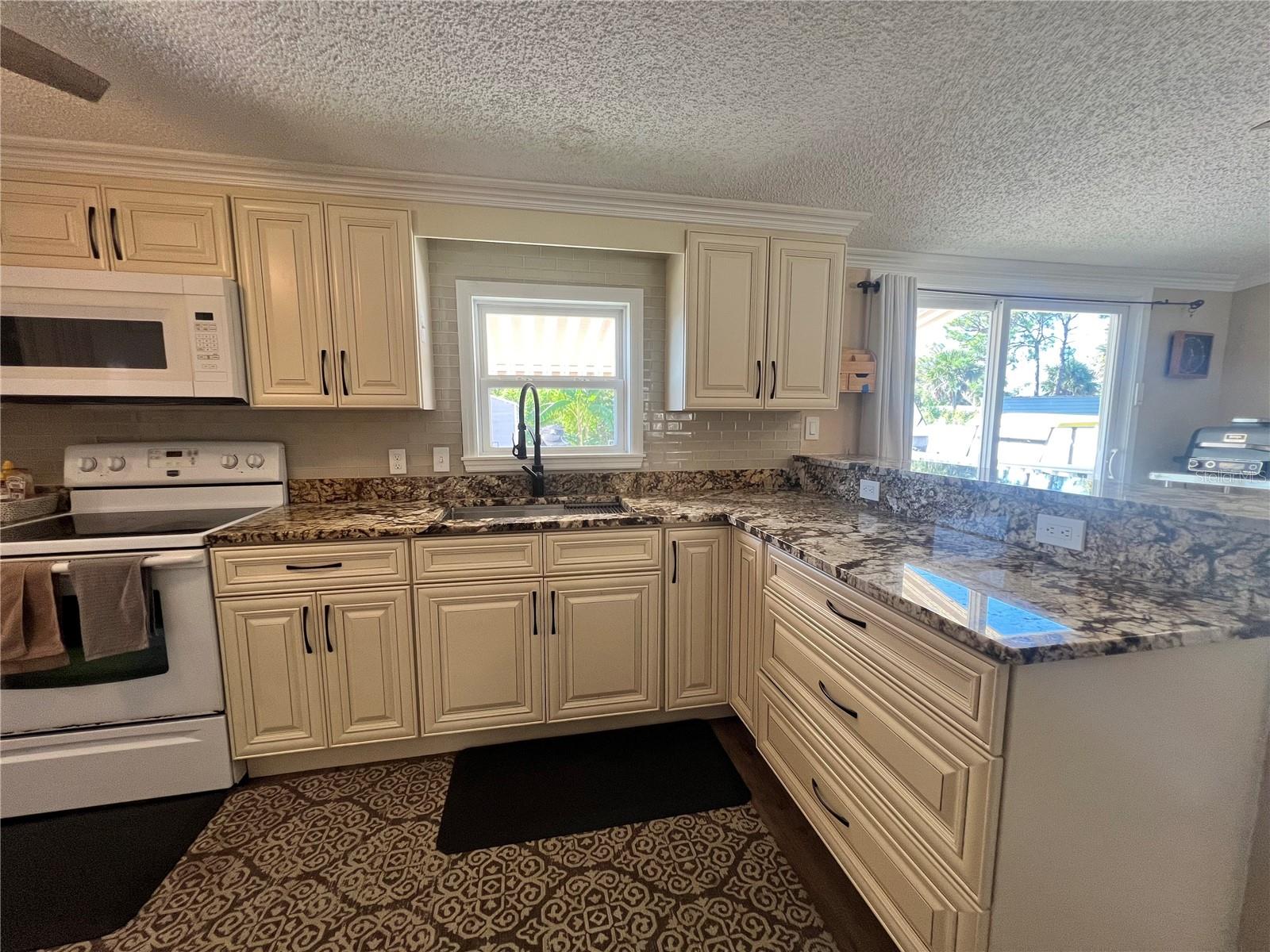Image 9 of 61 For 2233 Brookwood Drive
