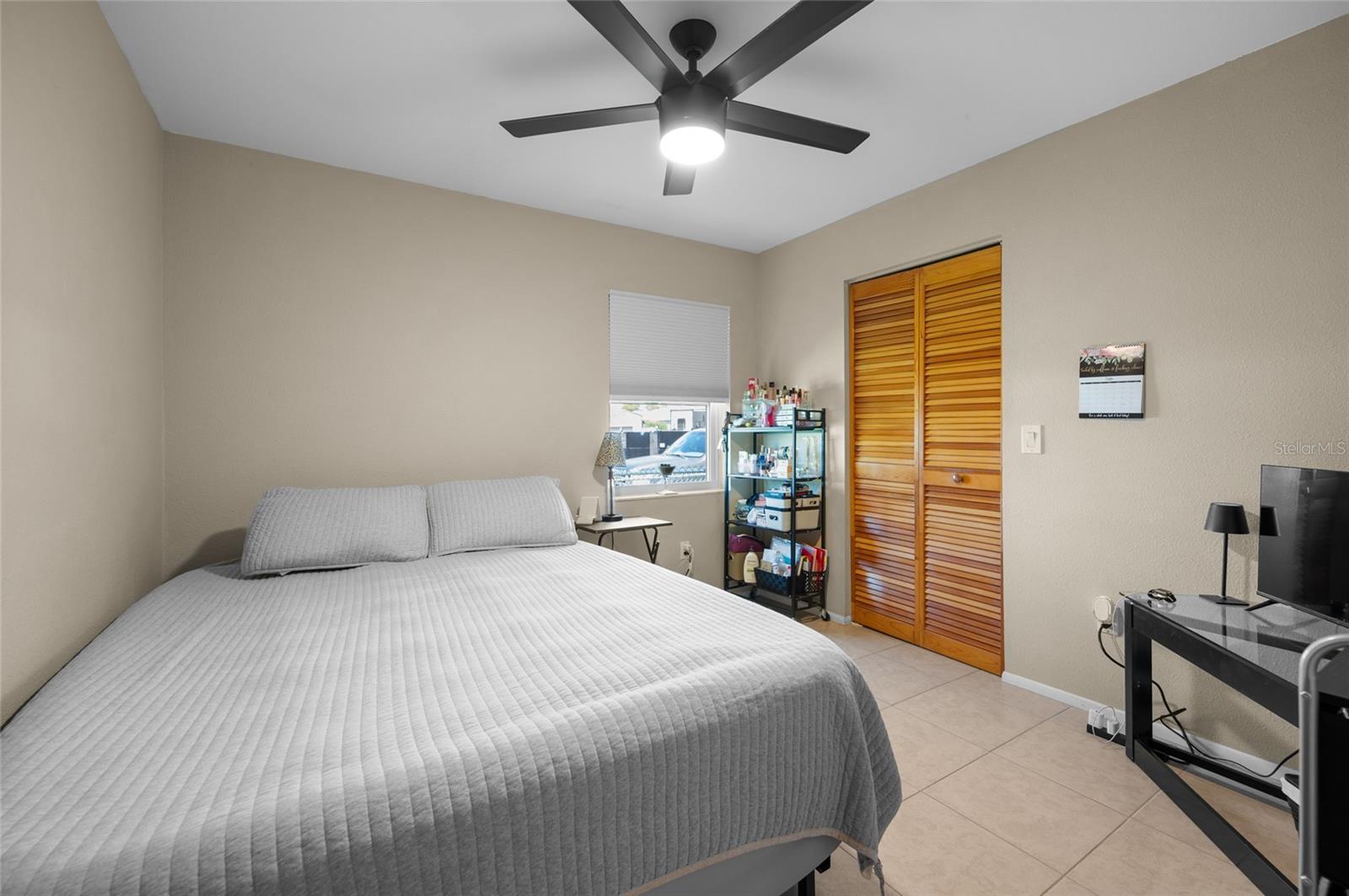 Image 14 of 32 For 9116 Castlehill Avenue