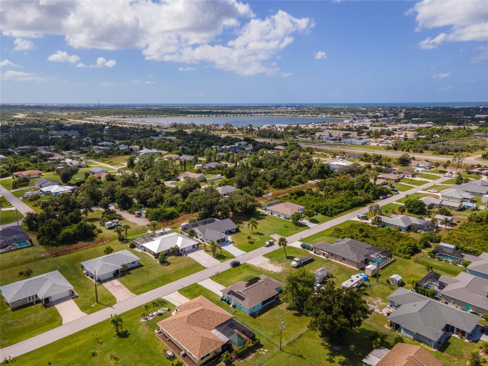 Image 28 of 32 For 9116 Castlehill Avenue