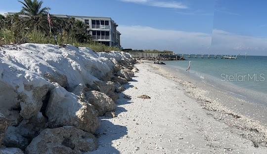 Image 31 of 32 For 9116 Castlehill Avenue