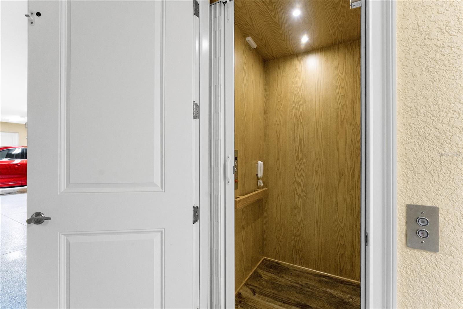 Image 12 of 79 For 9240 Pine Cove Drive