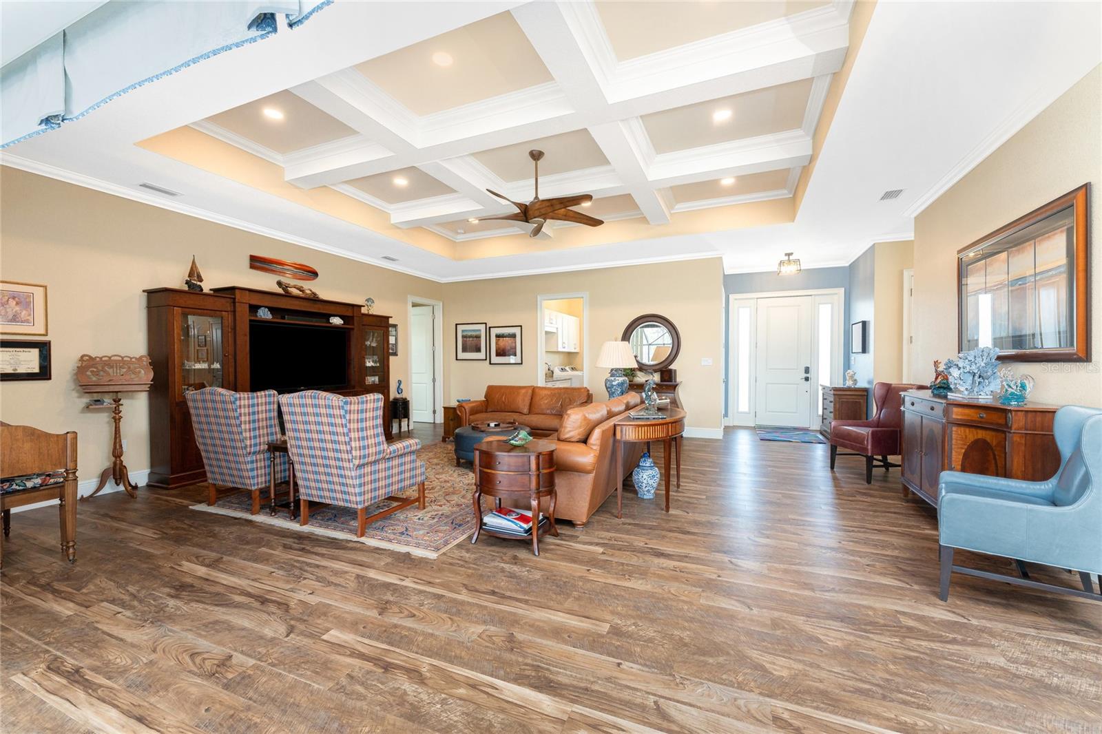 Image 14 of 79 For 9240 Pine Cove Drive