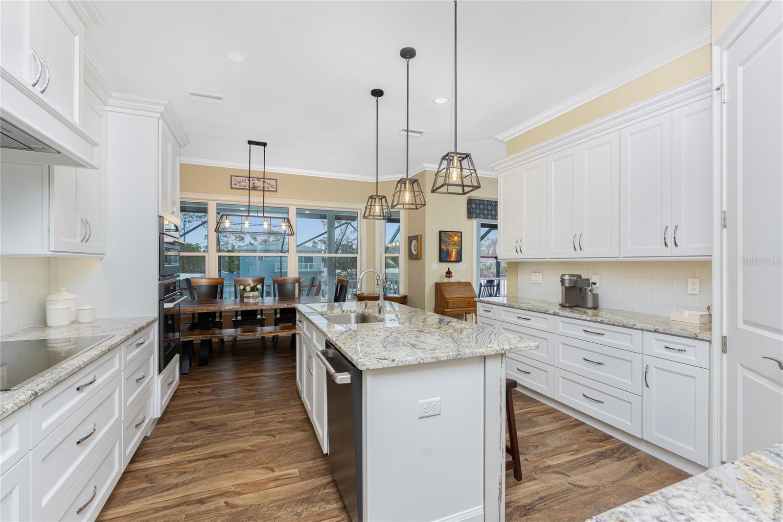 Image 20 of 79 For 9240 Pine Cove Drive