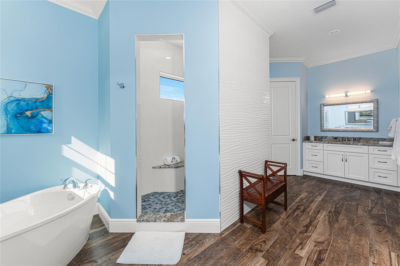 Image 28 of 79 For 9240 Pine Cove Drive