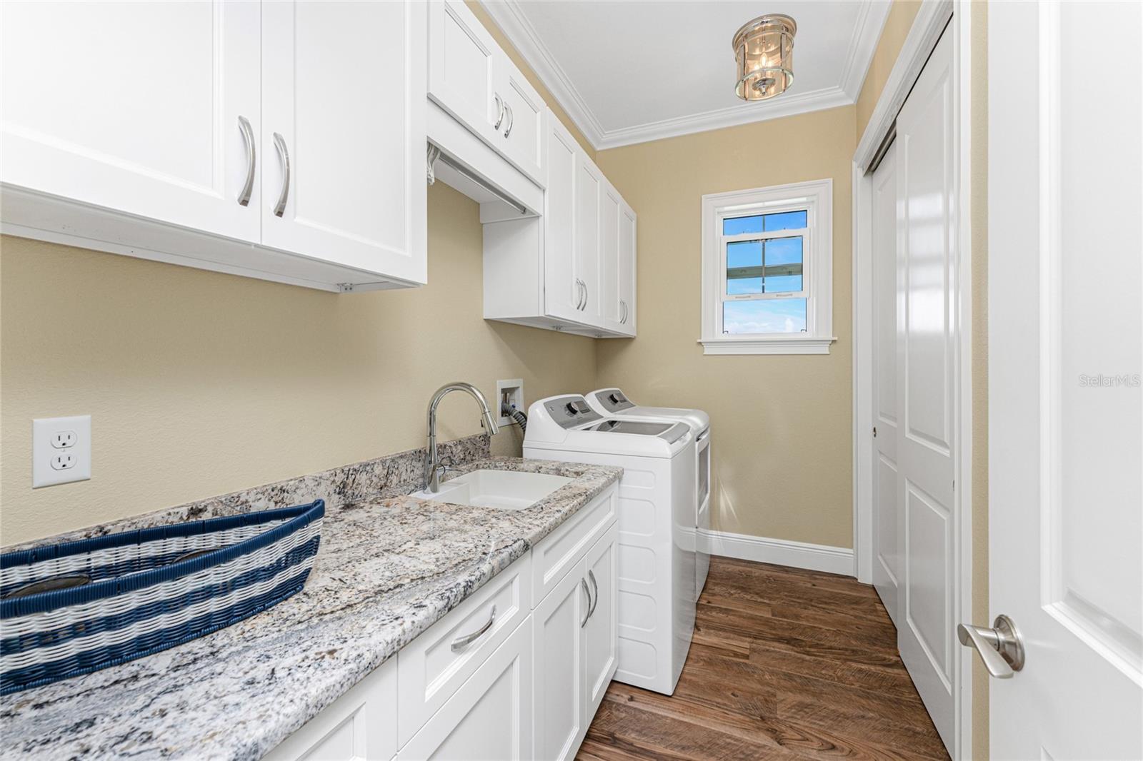 Image 42 of 79 For 9240 Pine Cove Drive