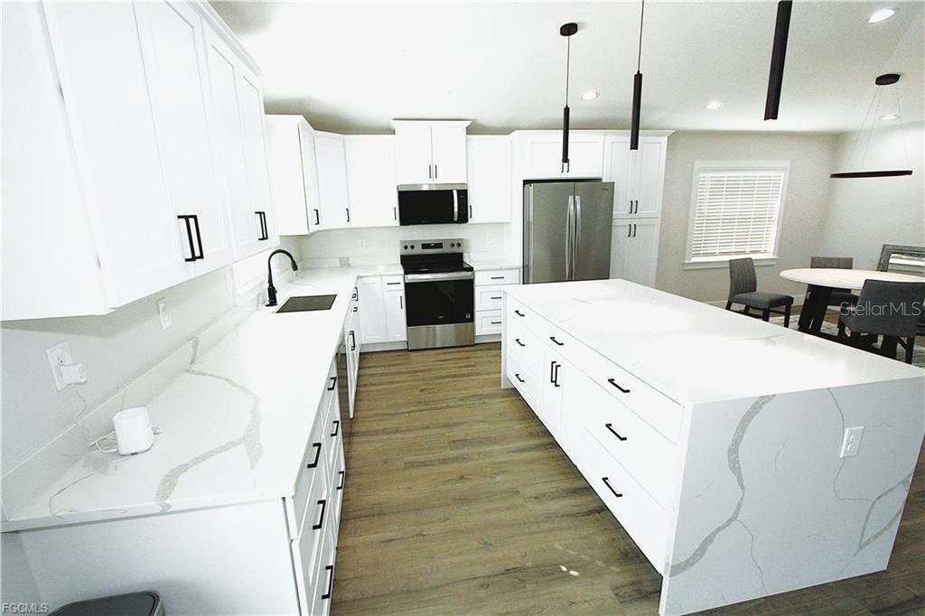 Image 21 of 38 For 31 8th Terrace