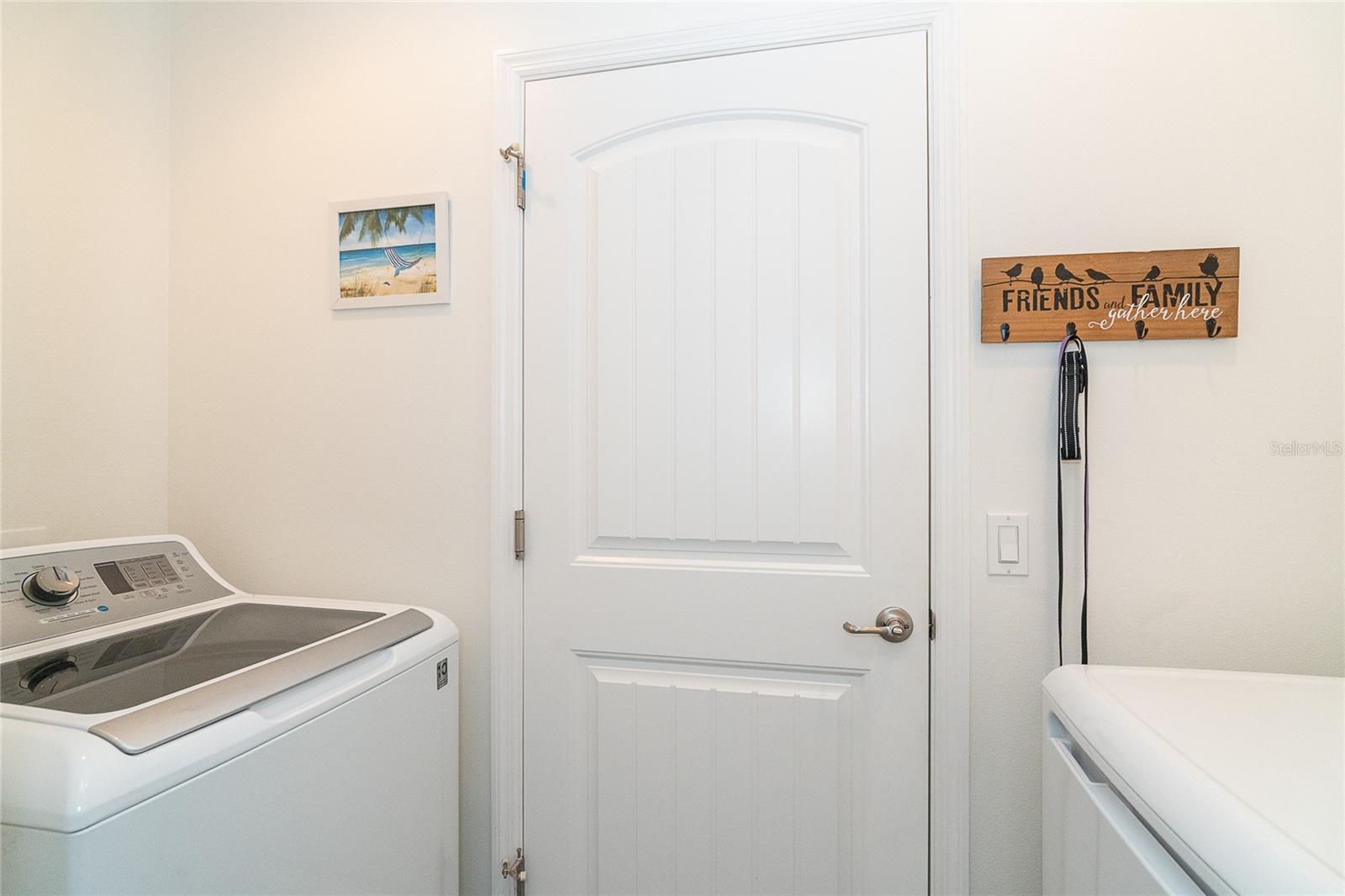 Image 23 of 28 For 7268 Beardsley Street