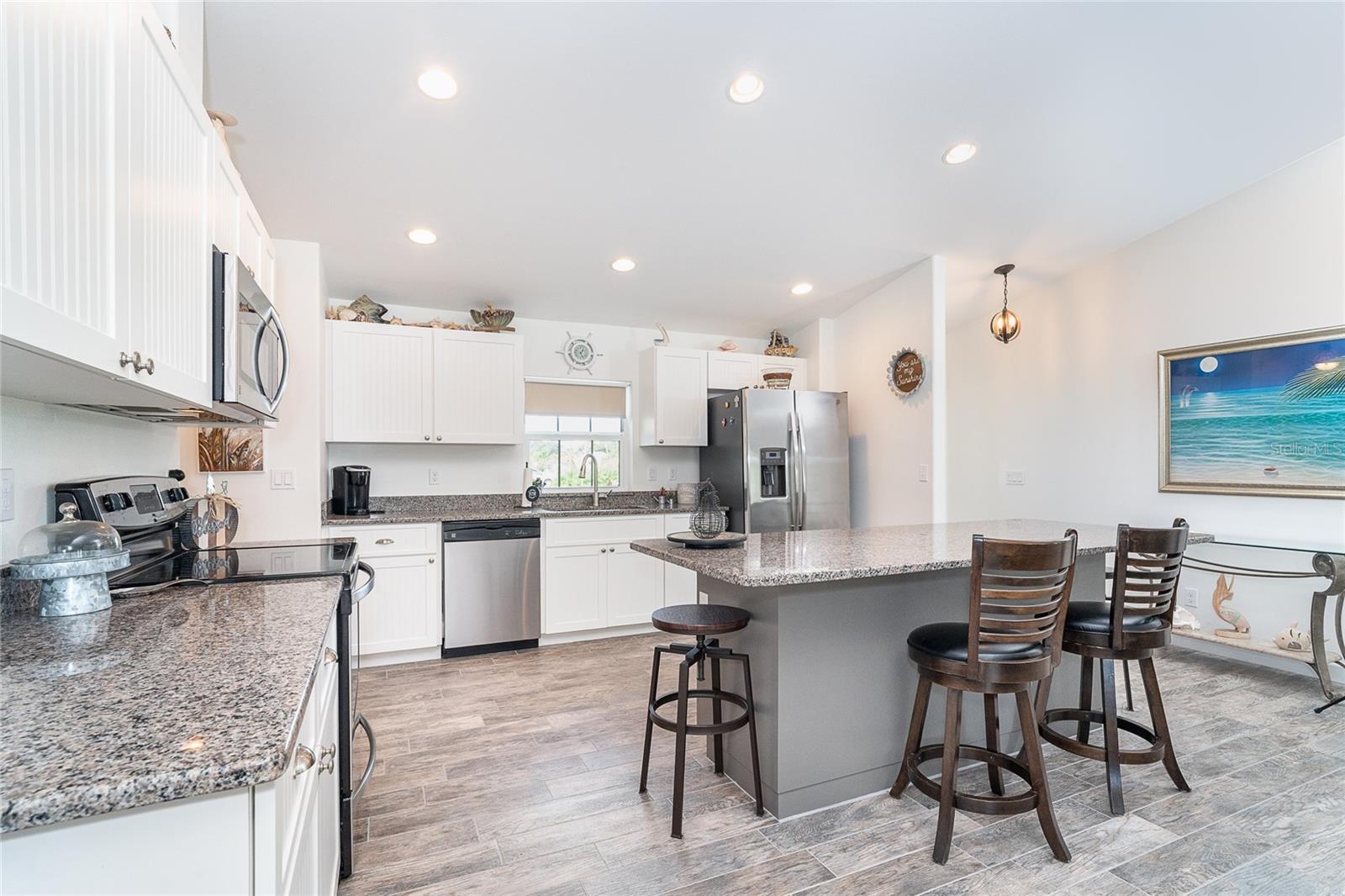 Image 5 of 28 For 7268 Beardsley Street