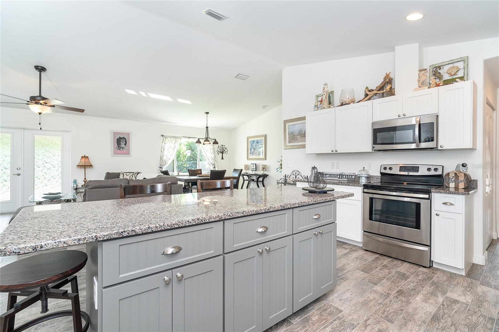 Image 6 of 28 For 7268 Beardsley Street