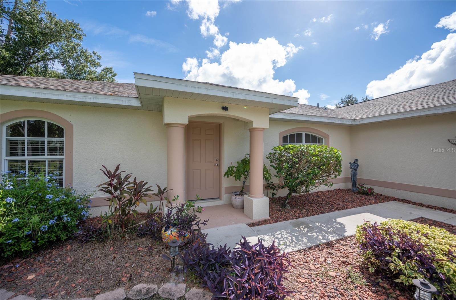 Image 2 of 39 For 1706 Purdy Street