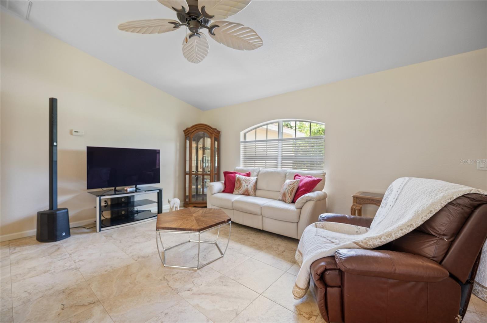 Image 6 of 39 For 1706 Purdy Street