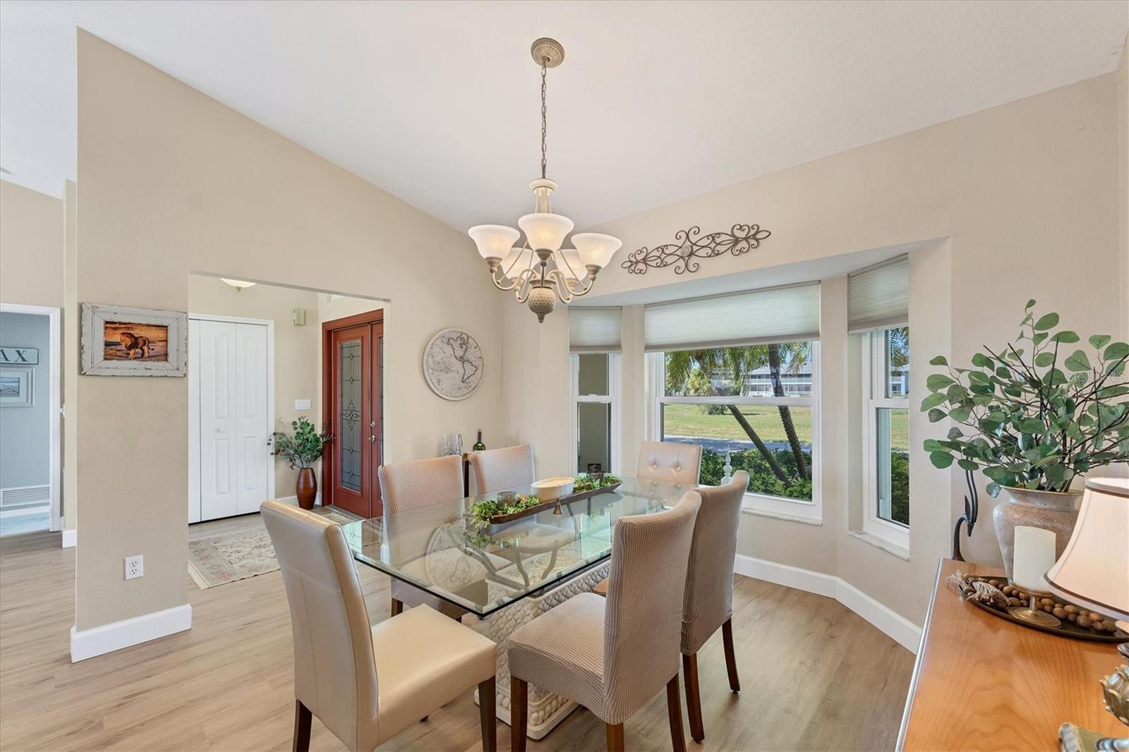 Image 10 of 64 For 246 Rotonda Circle