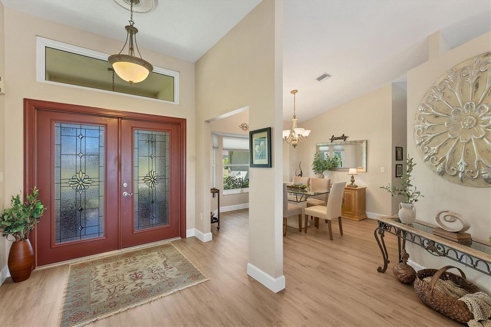 Image 6 of 64 For 246 Rotonda Circle