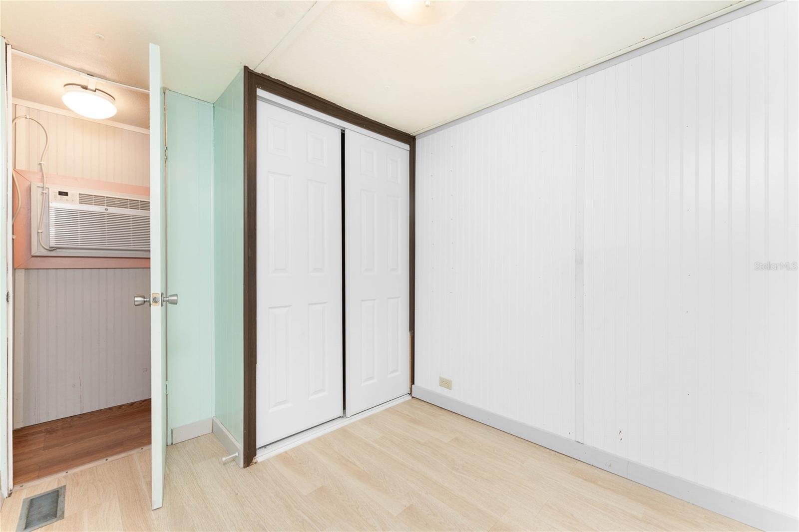 Image 19 of 43 For 315 Calle Liana