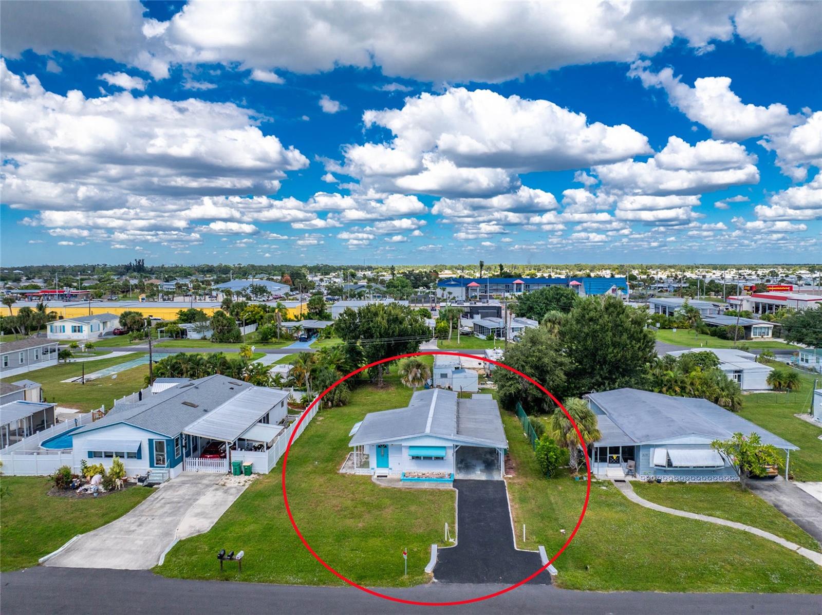 Image 28 of 43 For 315 Calle Liana