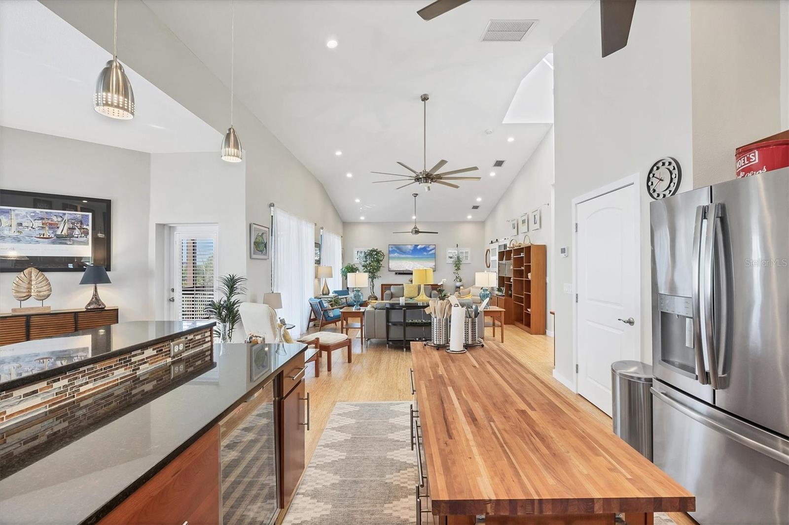 Image 18 of 64 For 15634 Margo Circle