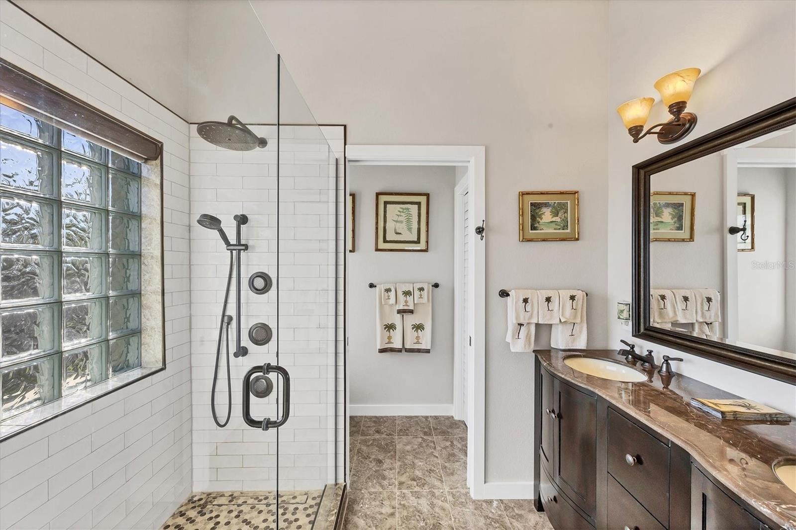 Image 25 of 64 For 15634 Margo Circle