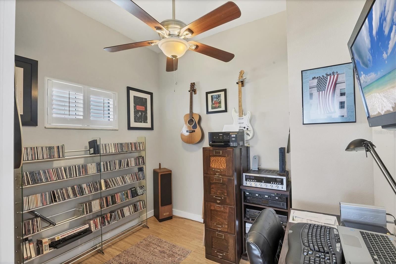 Image 33 of 64 For 15634 Margo Circle