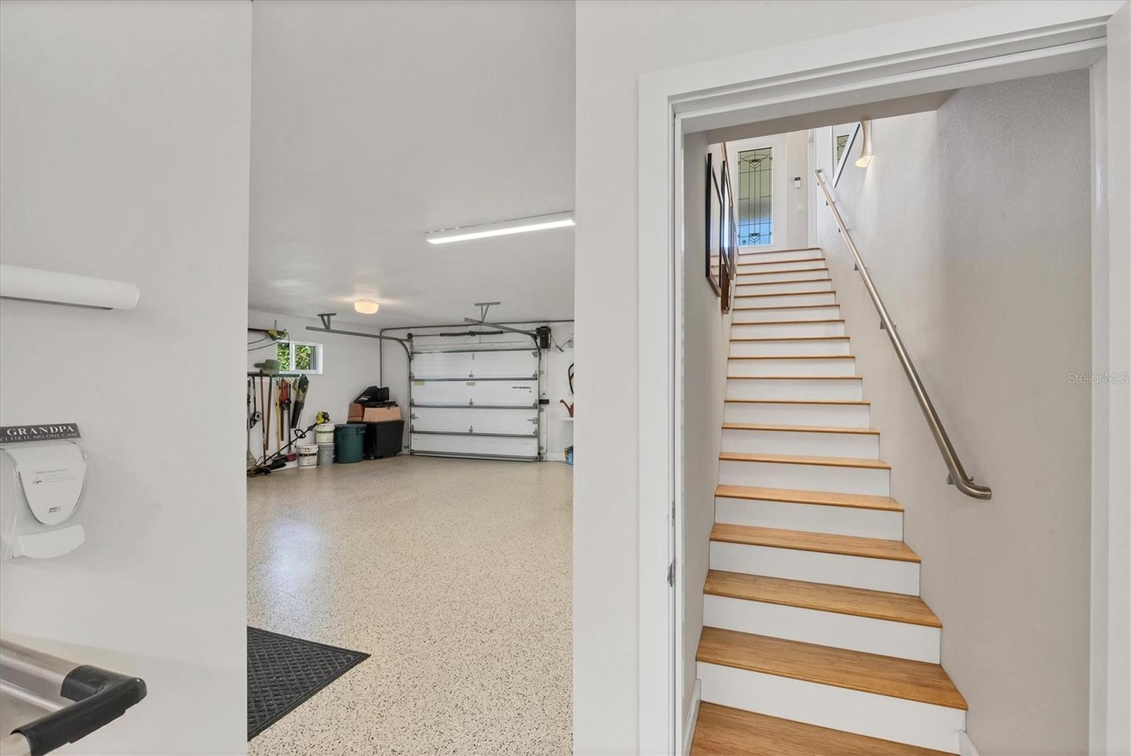 Image 34 of 64 For 15634 Margo Circle