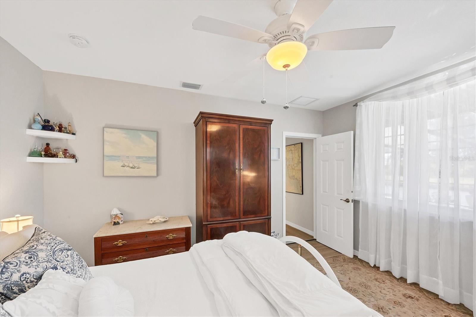 Image 38 of 64 For 15634 Margo Circle