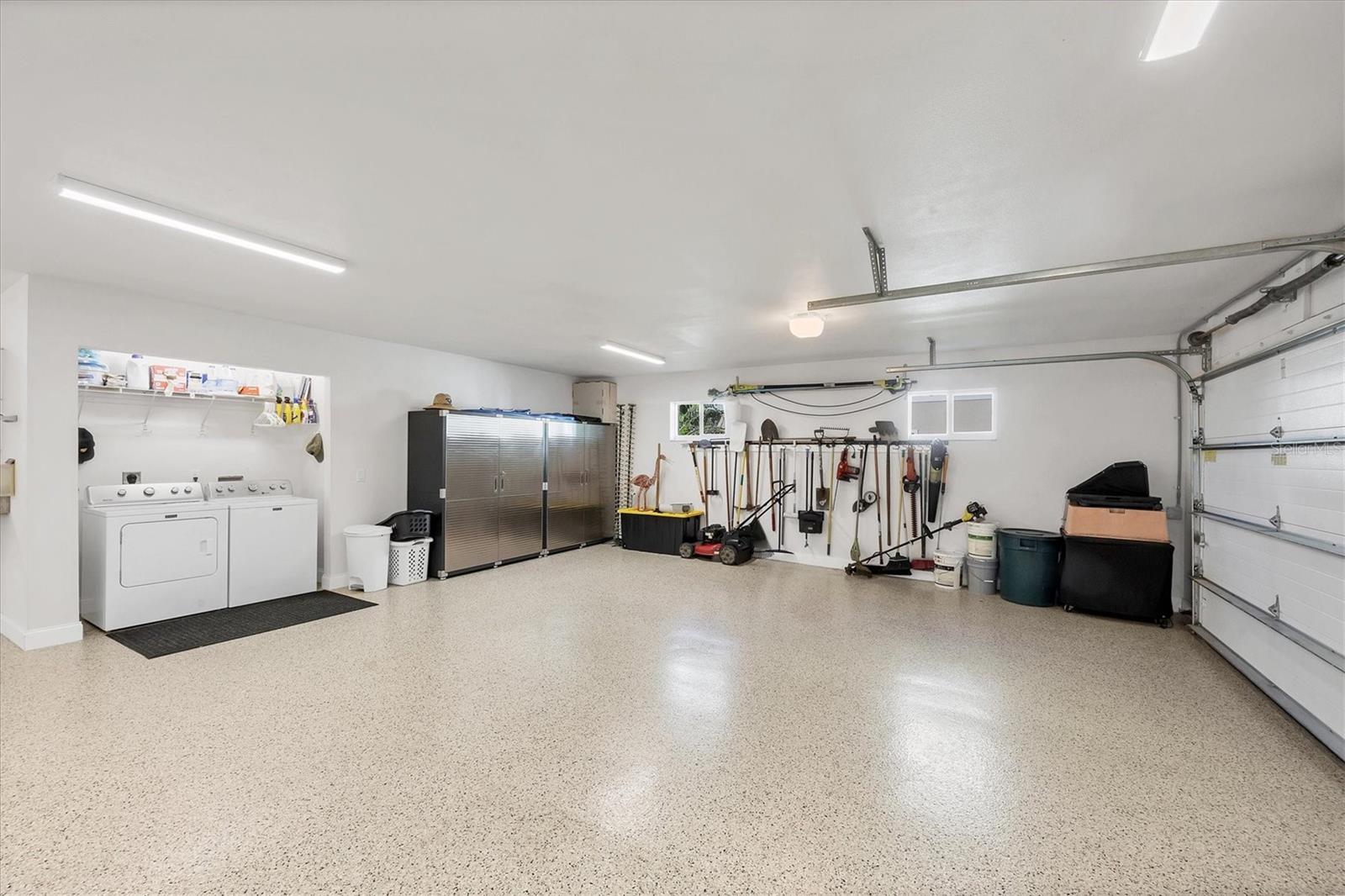 Image 42 of 64 For 15634 Margo Circle