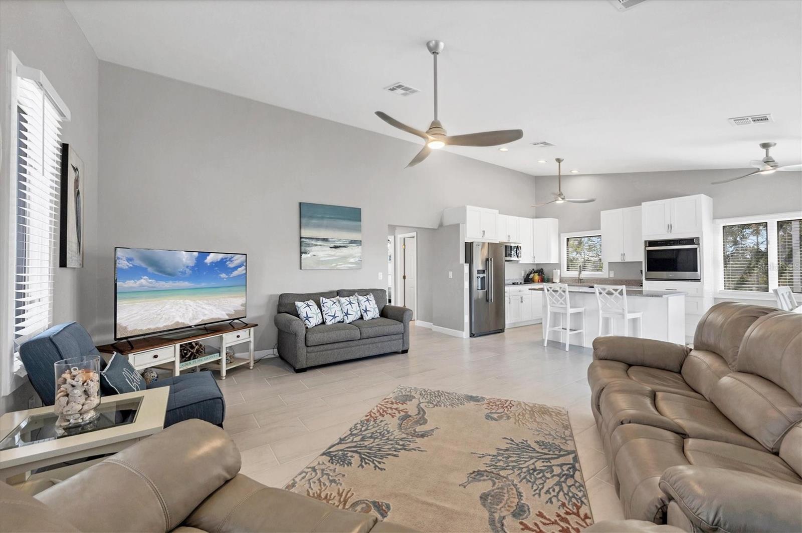 Image 13 of 34 For 331 Bocilla Drive