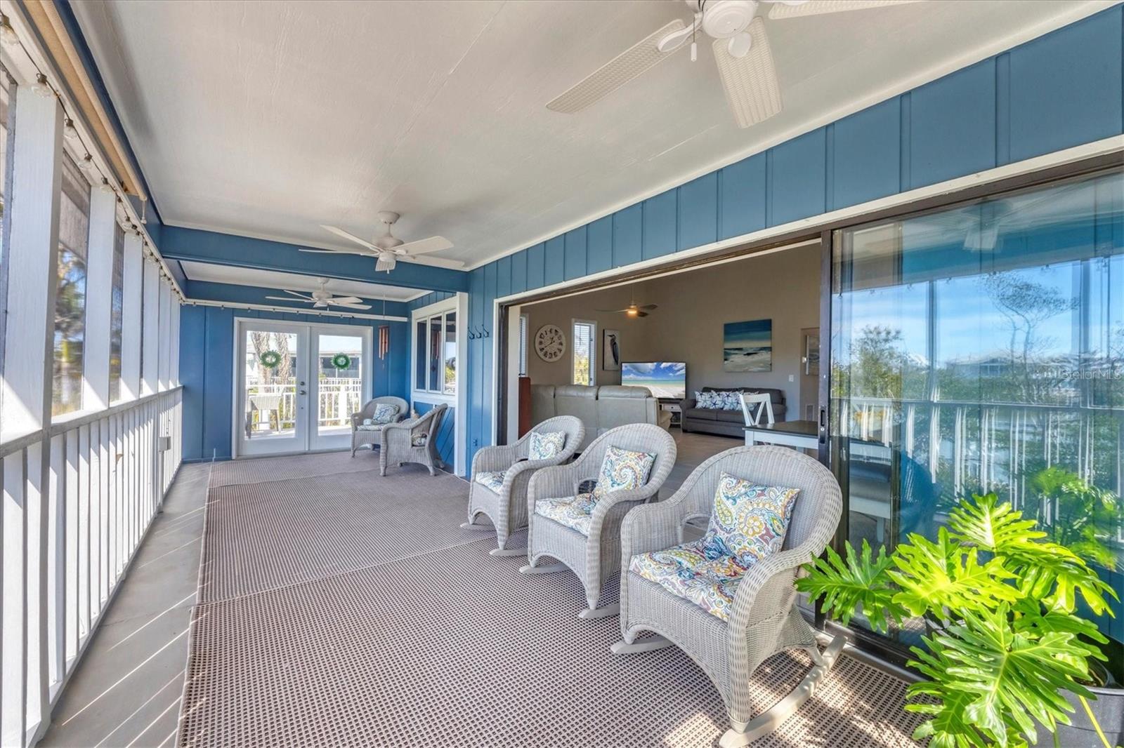 Image 25 of 34 For 331 Bocilla Drive