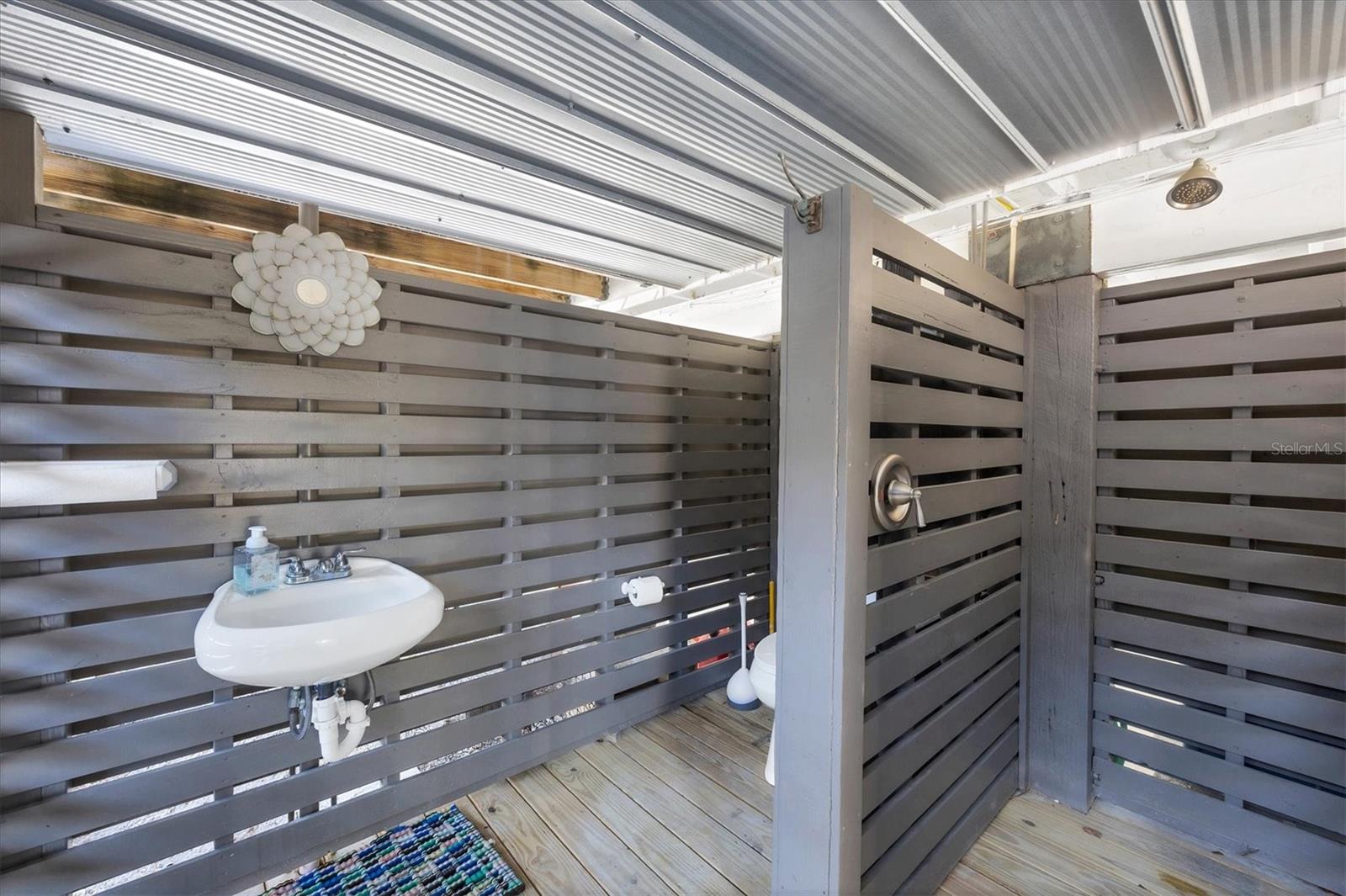 Image 28 of 34 For 331 Bocilla Drive