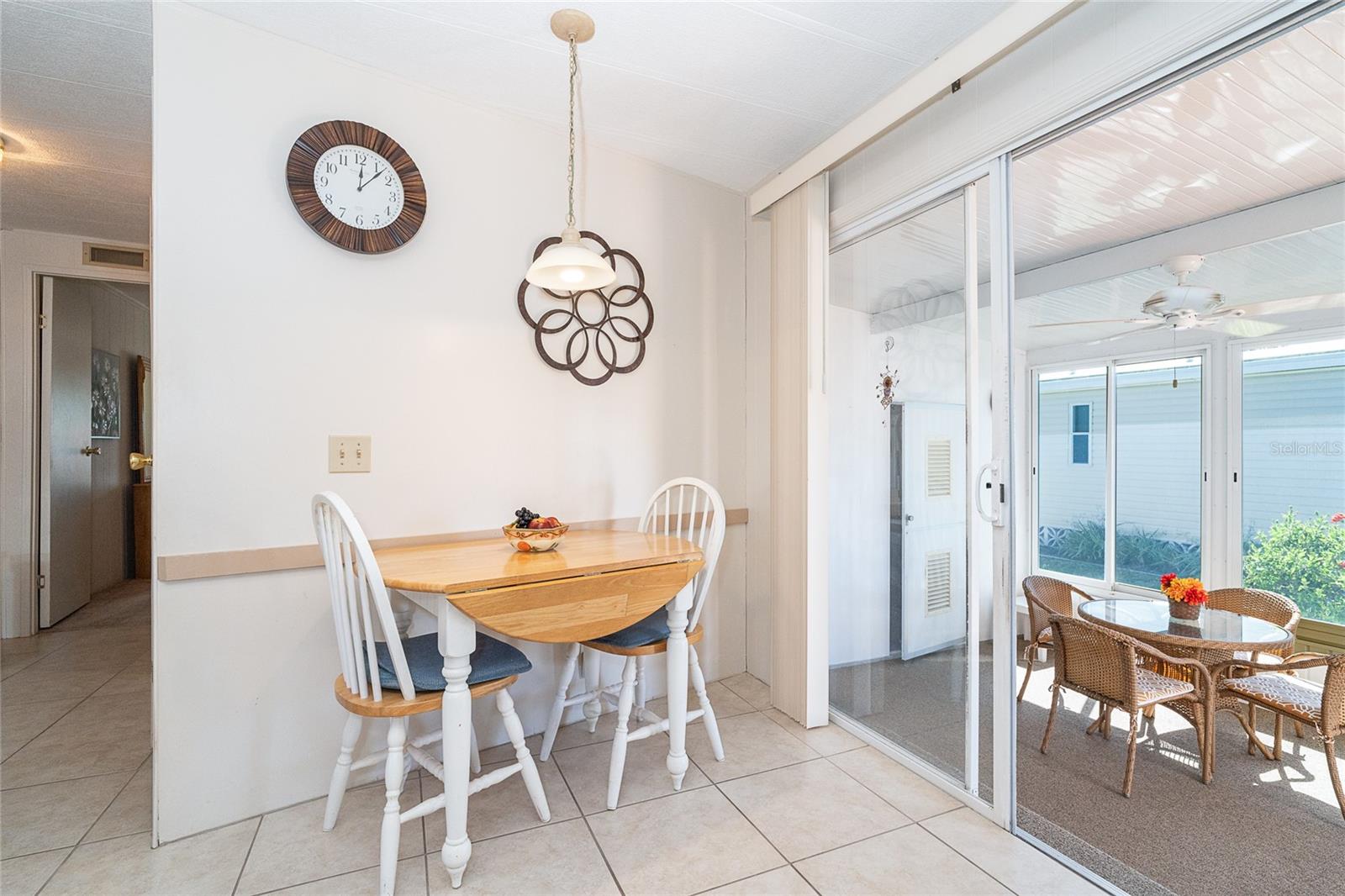 Image 13 of 40 For 14 Granada Plaza