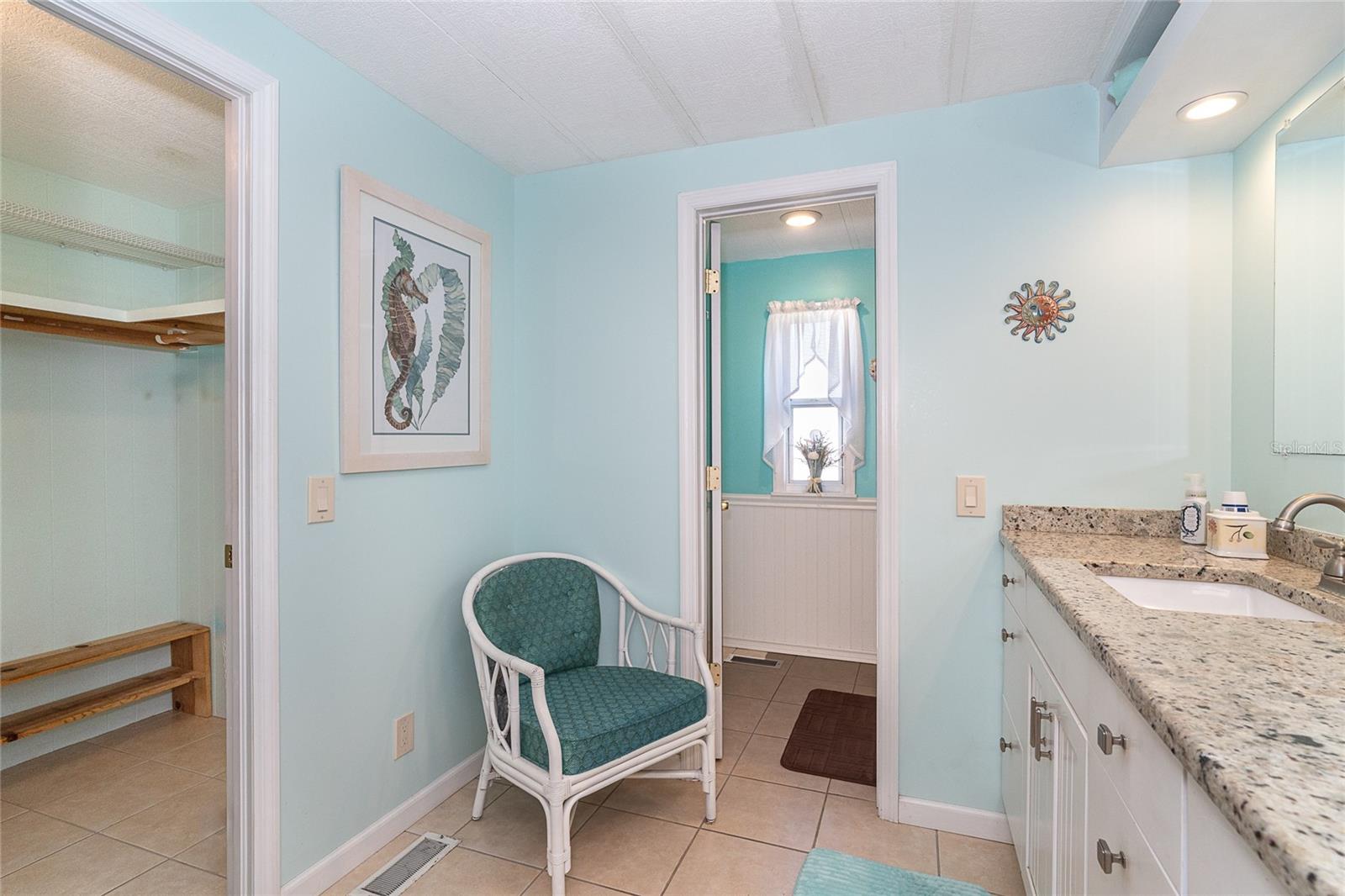 Image 16 of 40 For 14 Granada Plaza