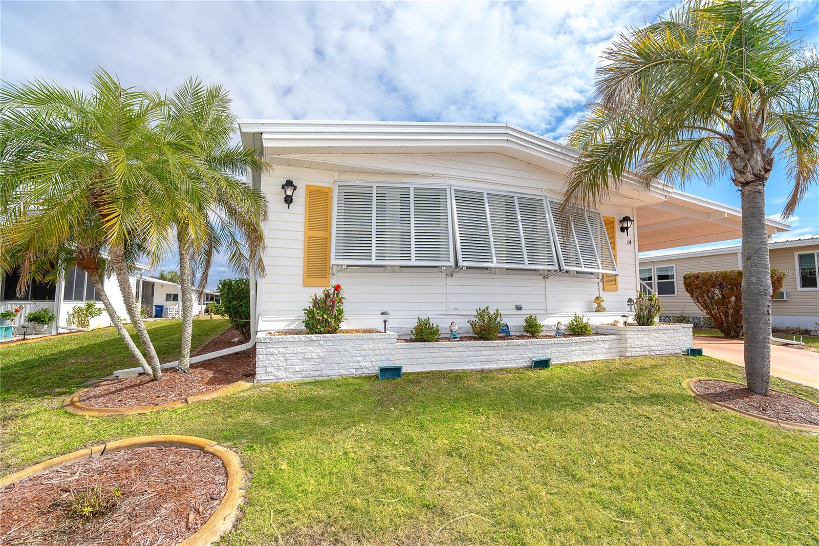 Image 2 of 40 For 14 Granada Plaza