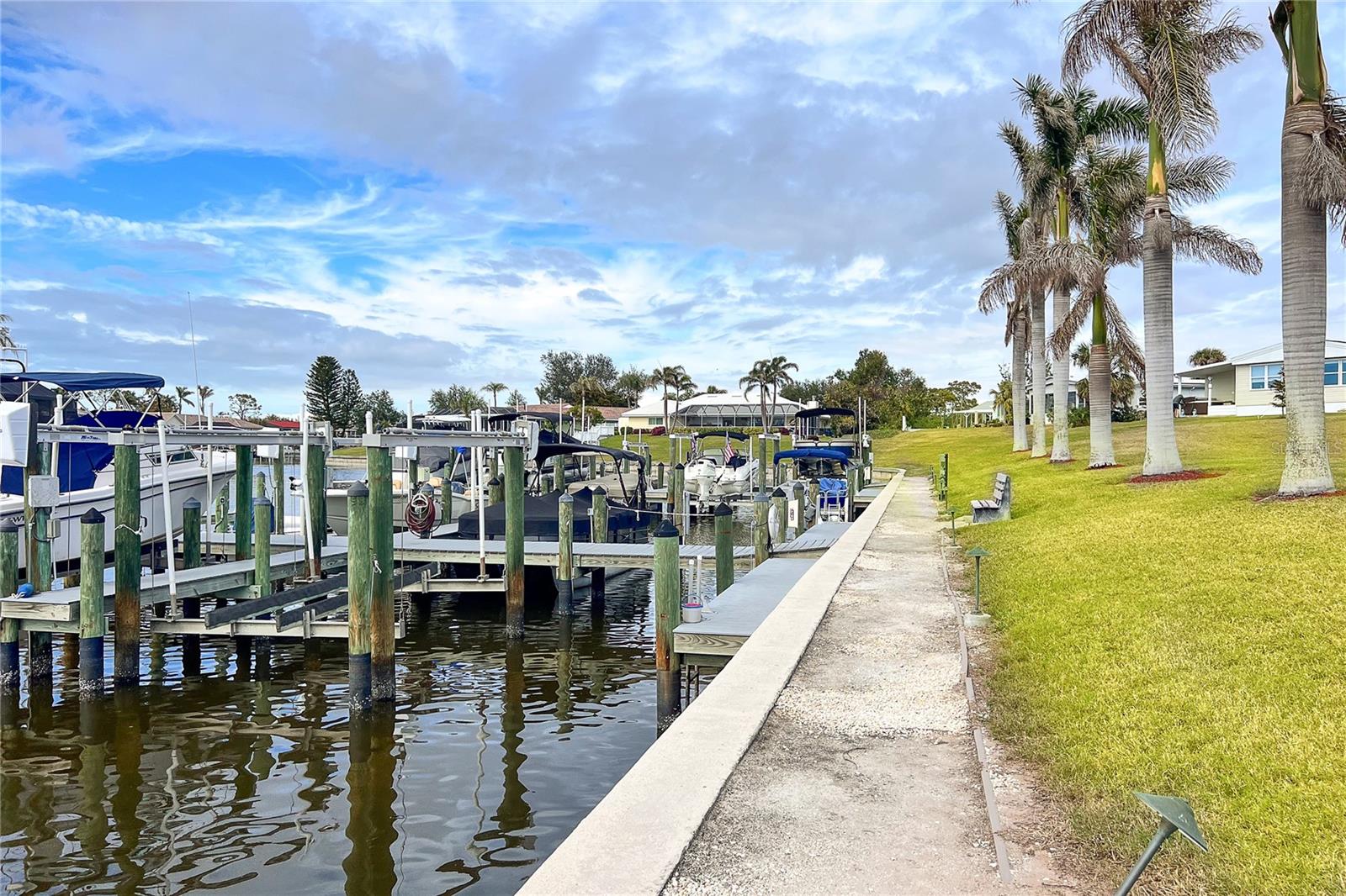 Image 35 of 40 For 14 Granada Plaza