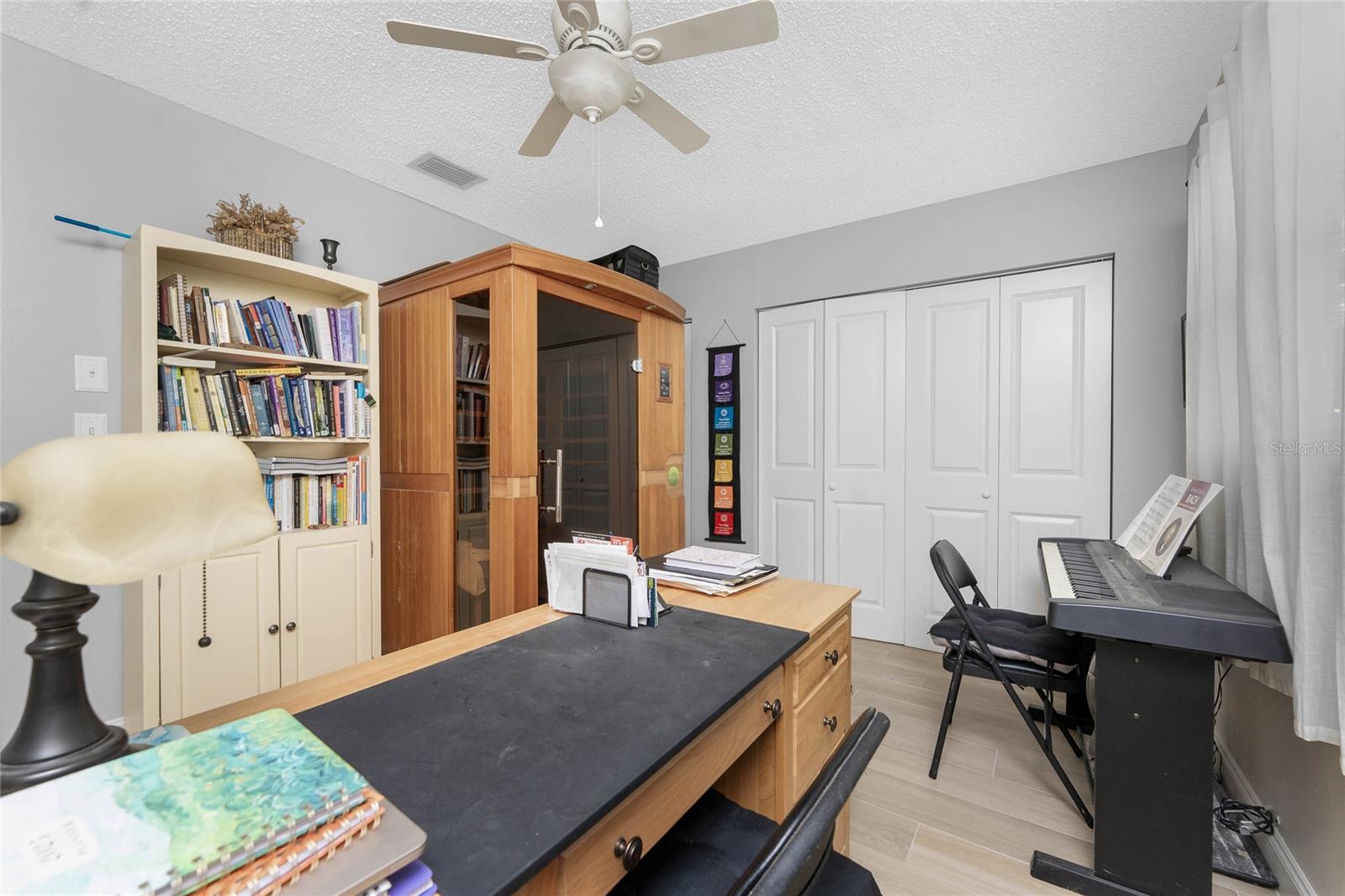 Image 18 of 47 For 786 Carla Drive