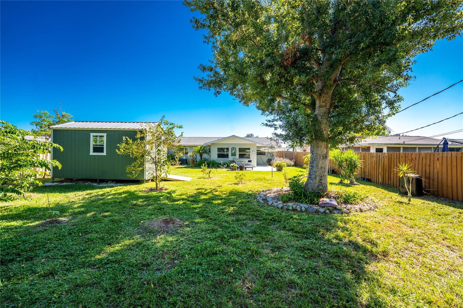 Image 29 of 47 For 786 Carla Drive