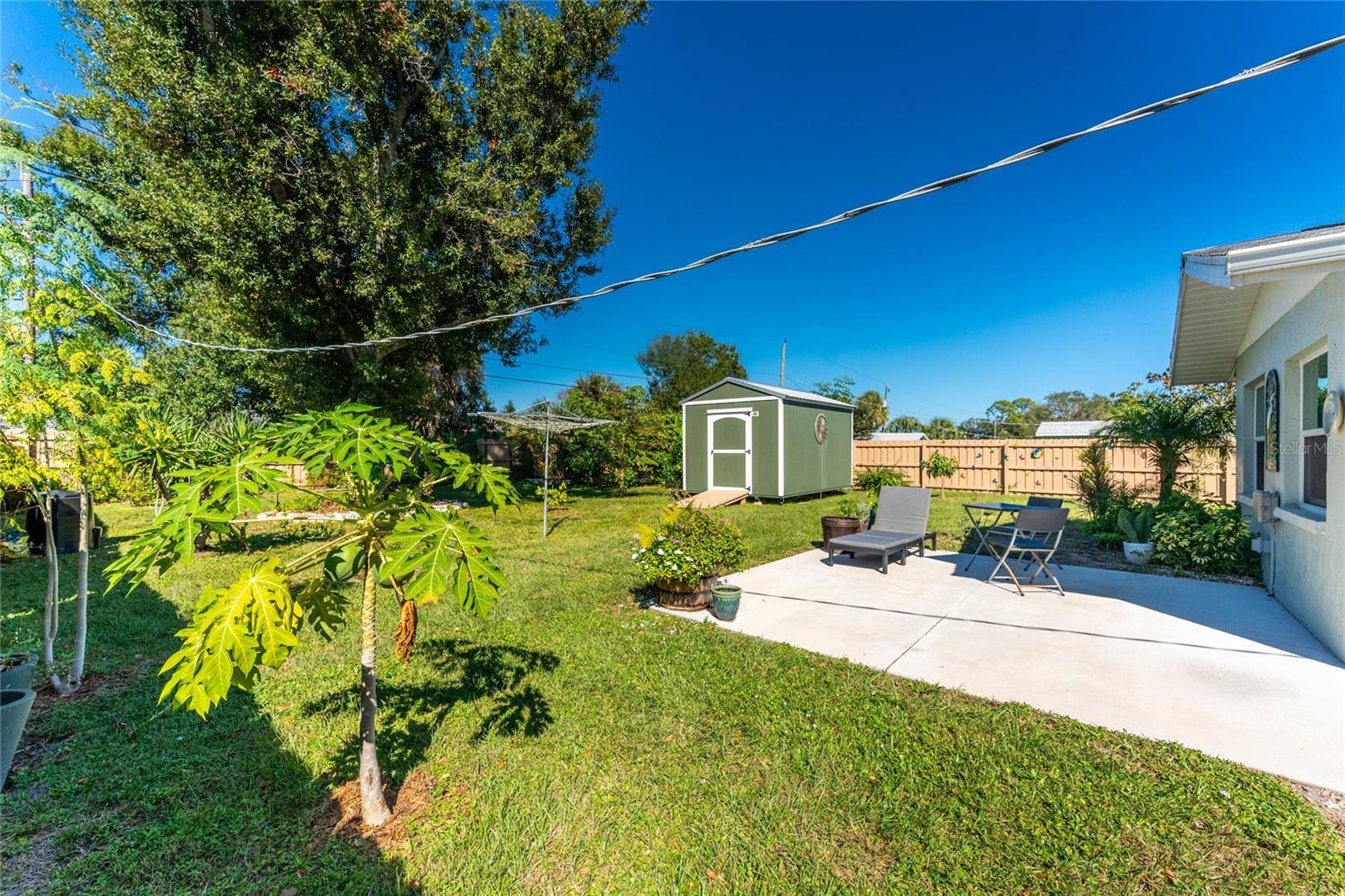Image 33 of 47 For 786 Carla Drive